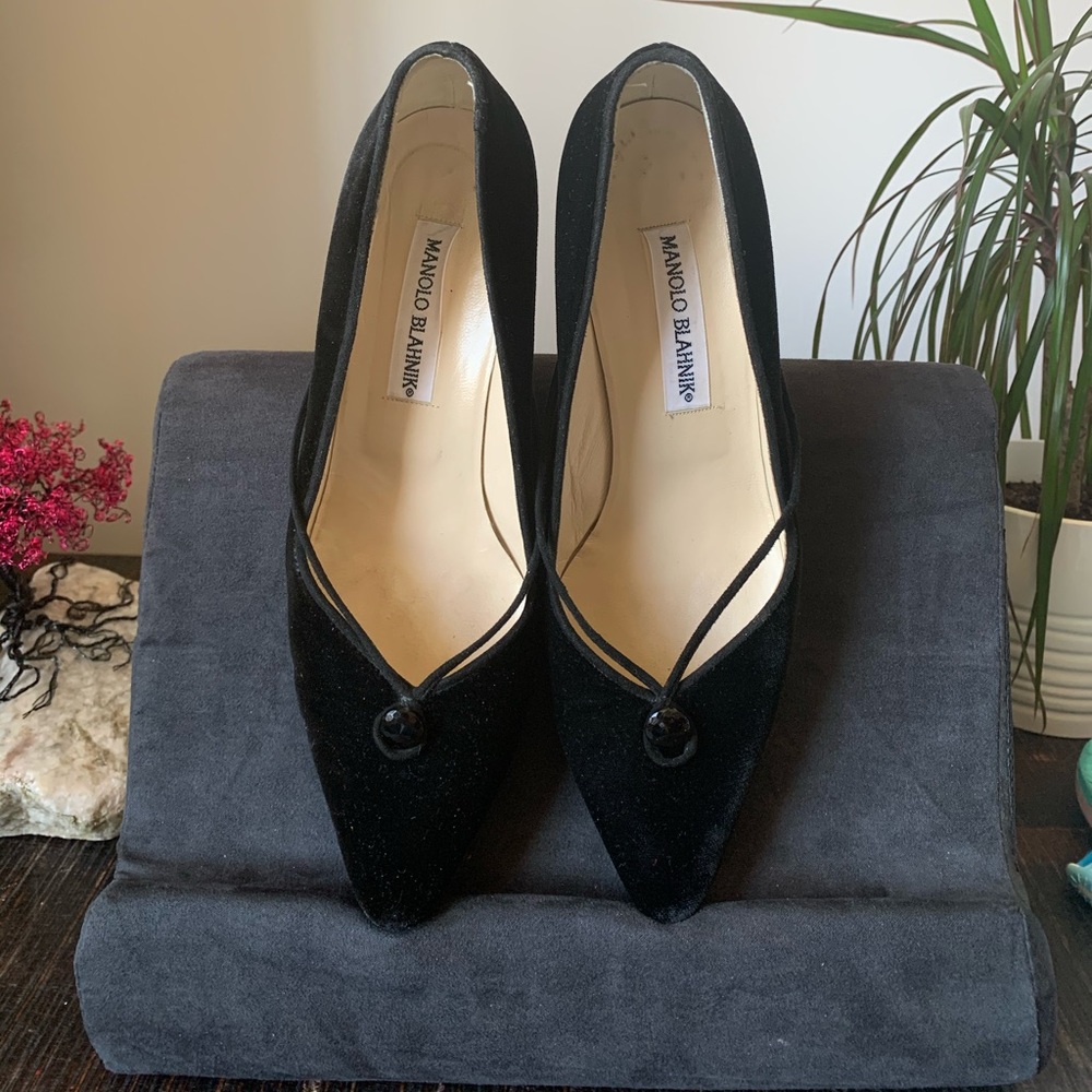 Manolo Blahnik suede shoe